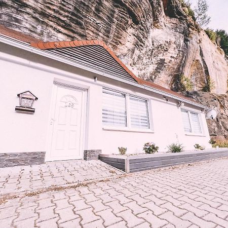 Unicorn Hrensko Appartement Buitenkant foto