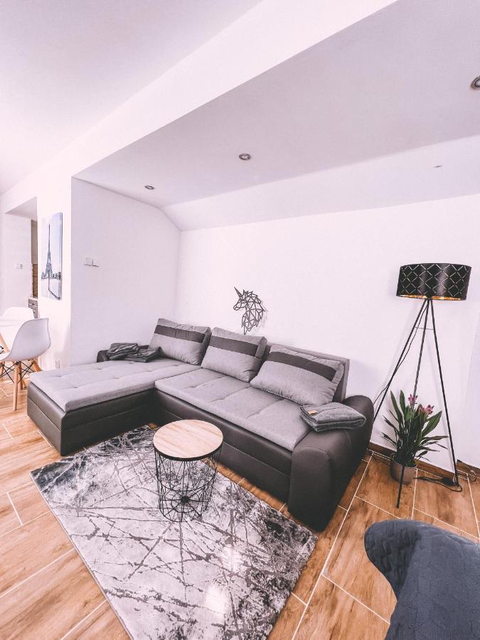 Unicorn Hrensko Appartement Buitenkant foto